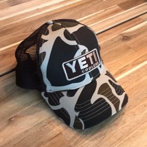 YETI Camo Hat